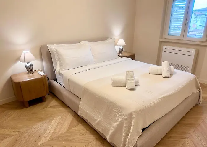 Front - Attic Appartamento