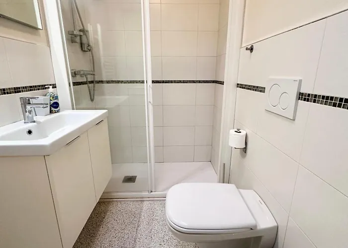 Front - Attic Viareggio