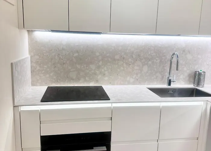 Apartament Front - Attic *