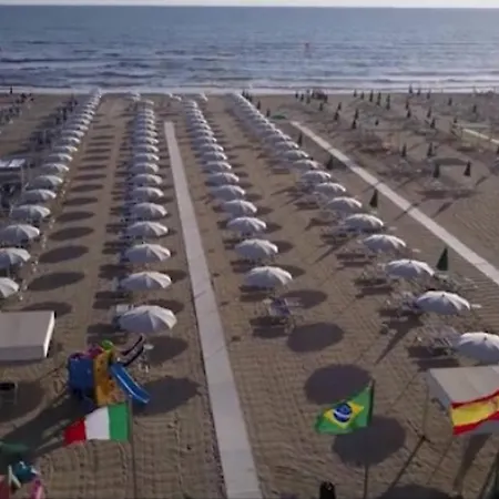 Front - Attic Apartment Viareggio
